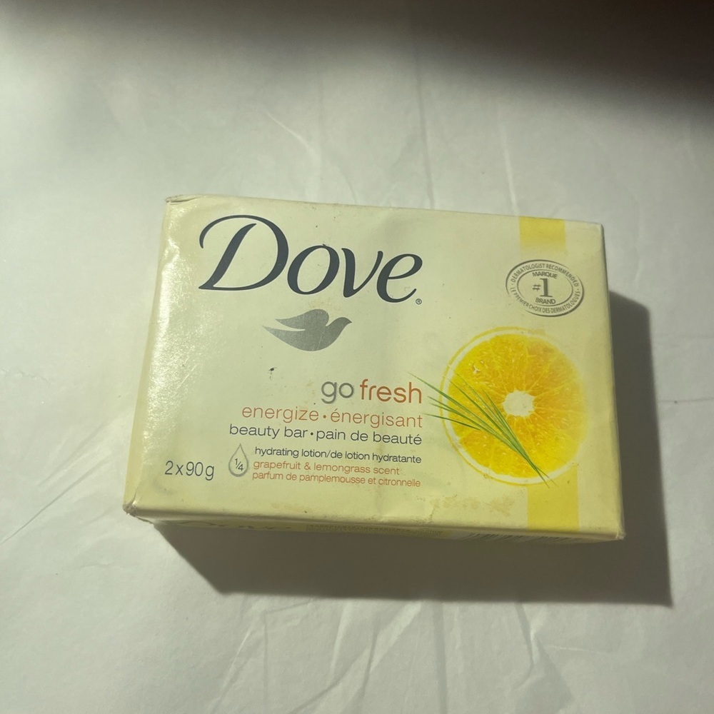 NOS Dove Go Fresh Energize Bar Soap Grapefruit Lemongrass Scent 2 bars wrapped